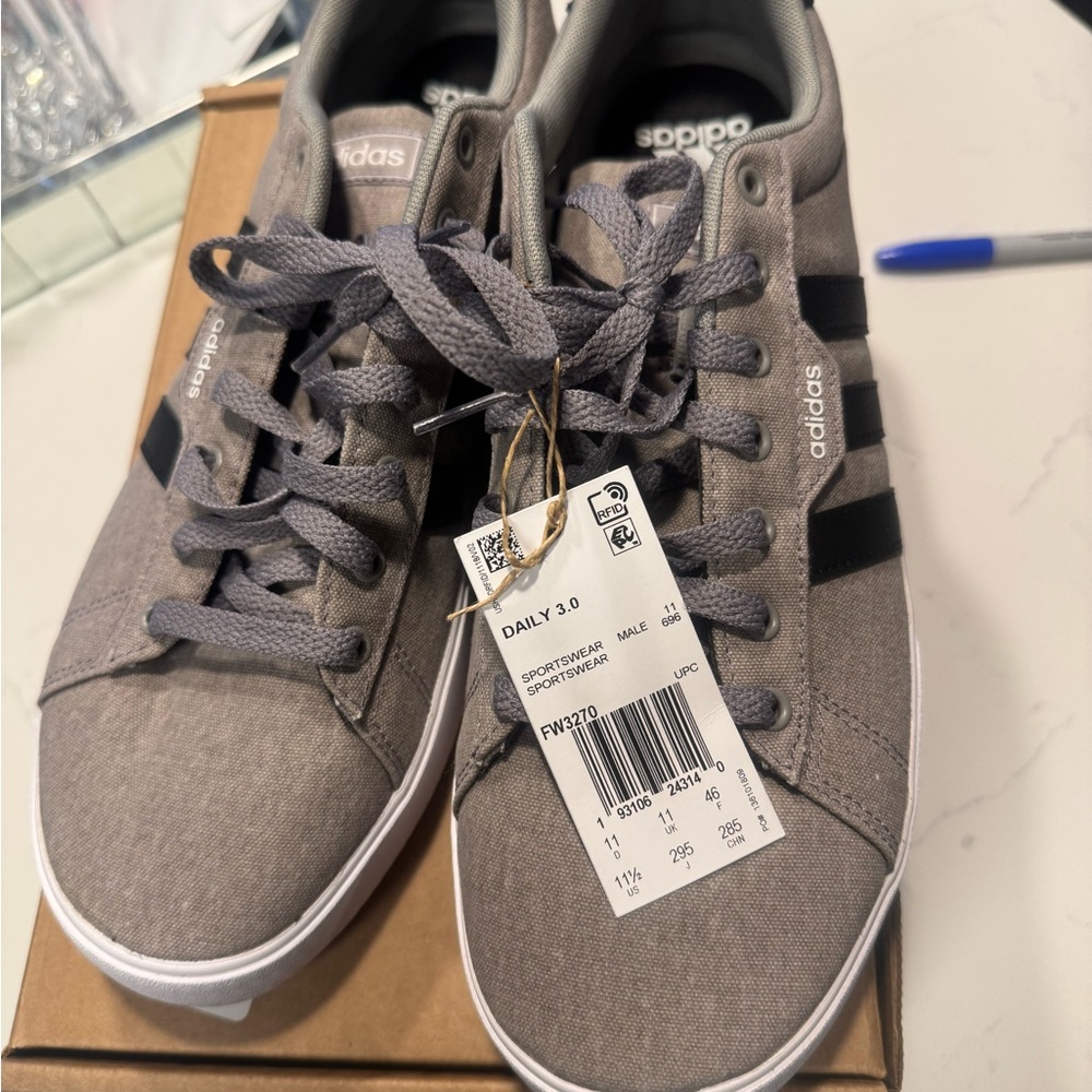 Adidas Men's Gray Daily 3.0 Shoes